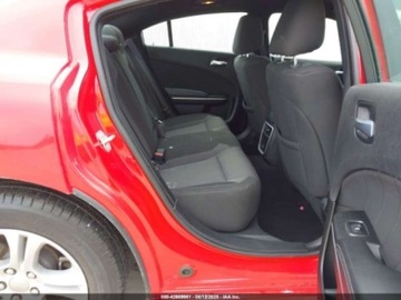 Dodge Charger VII 2022 Dodge Charger sxt, 2022r., 3.6L 3.6 Benzyna 292KM, zdjęcie 5