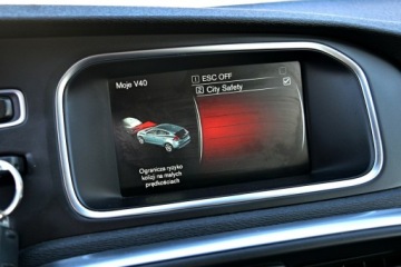 Volvo V40 II Hatchback Facelifting 2.0 D2 120KM 2016 Volvo V40 Iscription LiFT Full Led Digital Skóra, zdjęcie 29