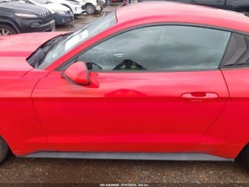 Ford Mustang VI 2017 Ford Mustang V6 fastback 3.7 Benzyna 300KM, zdjęcie 3