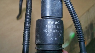 AUDI A4 B5 99R PUMPIČKA OSTŘIKOVAČŮ