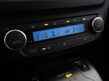 Toyota Avensis III Wagon Facelifting 2015 1.8 Valvematic 147KM 2016 Toyota Avensis niski przebieg skóra navi grzane, zdjęcie 25