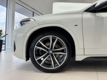 BMW X2 F39 Crossover 2.0 20i 178KM 2022 BMW X2 xDrive20i M Sport Ambiente Kamera Podgrzewane fotele LED, zdjęcie 17