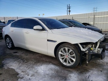 Jaguar XF II 2018 Jaguar XF Premium 2018 2.0l 2.0 Benzyna 247KM, zdjęcie 4