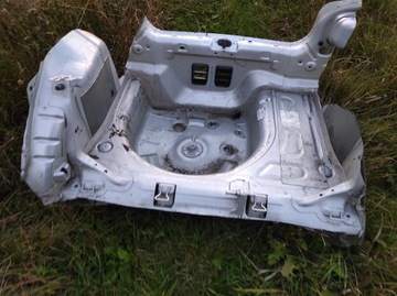 Ванна с ремнем безопасности сзади Seat Ibiza IV 2008-2017 3 двери