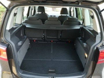 Volkswagen Touran II 1.6 TDI 105KM 2011 Volkswagen Touran 1.6 TDI 105KM Klimatronic, zdjęcie 23