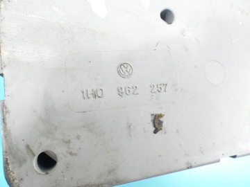 PUMPIČKA CENTRÁLNÍHO ZÁMKU VW PASSAT B4 1H0962257