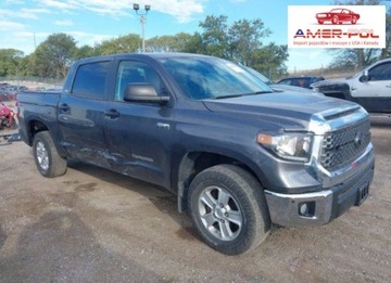 Toyota Tundra II 2021 Toyota Tundra 2021, 5.7L, 4x4, SR5, od ubezpieczalni