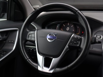 Volvo XC60 I SUV Facelifting 2.4 D4 190KM 2017 Volvo XC60 D4, Salon Polska, Serwis ASO, 187 KM, zdjęcie 20