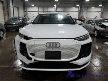 Audi Q6 2025 Audi Q6 e-tron 2025 AUDI Q6 E-TRON PREMIUM PLUS Elektryczny 422KM