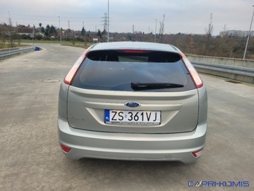Ford Focus II Hatchback 5d 1.6 Duratec 100KM 2010 Ford Focus 1.6i Klimatronik I wlasciciel Bezwypadkowy 1.6 Benzyna 100KM, zdjęcie 4