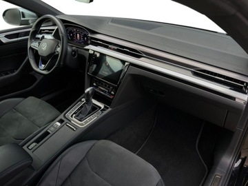 Volkswagen Arteon Shooting Brake R 2.0 TSI 320KM 2022 Volkswagen Arteon R Shooting Brake 4Motion 2.0 TSI 319 KM DSG FV23 2.0, zdjęcie 16