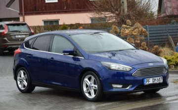 Ford Focus III Sedan Facelifting 1.6 TDCi 115KM 2015 Ford Focus 1.6D 2015 Duza Navi Sam Parkuje 2 KPL KOL Sprowadzony 1.6