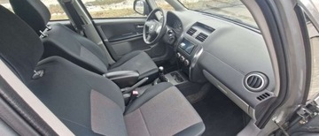 Suzuki SX4 I Hatchback 1.6 i 16V VVT 107KM 2006 Suzuki SX4 Suzuki SX4 1.6 VVT 4x2 Comfort 1.6 Benzyna 107KM, zdjęcie 7