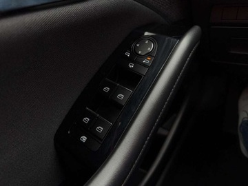 Mazda 3 IV Hatchback  2.0 SKYACTIV-G 150KM 2021 Mazda 3 LED Nawigacja Kamery 360 Podgrzewana Kierownica Head Up Mazda Conn, zdjęcie 29