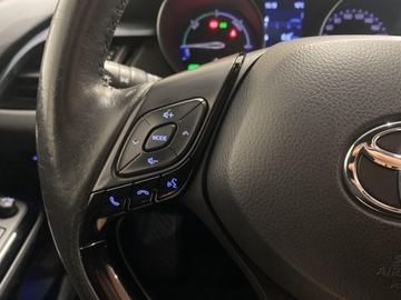 Toyota C-HR I Crossover Facelifting 2.0 Hybrid Dynamic Force 184KM 2020 Toyota C-HR 2.0 Hybrid Style Toyota C-HR 2.0 Style, zdjęcie 12