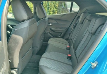 Peugeot 2008 II SUV Facelifting 1.2 PureTech 130KM 2024 Peugeot 2008 PureTech 130 Allure SS EAT8 SalonPL FVat 2024 Maly Przebieg, zdjęcie 9