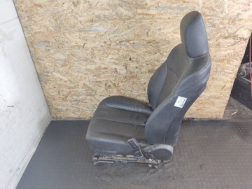 FOTEL PRAWY PRZÓD SUBARU LEGACY V 2.0 D 2010R