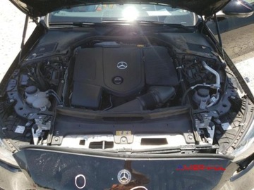 Mercedes Klasa C W206 2022 Mercedes-Benz Klasa C 2022 r., 2,0L C 300 2.0 Benzyna 255KM, zdjęcie 10