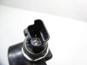 FOCUS MK2 ROZDZIELACZ 4M5Q9D280DA 1,8TDCI