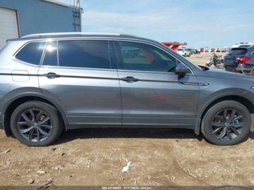 Volkswagen Tiguan II 2023 Volkswagen Tiguan Se, 2023r., 2.0L 2.0 Benzyna 184KM, zdjęcie 2