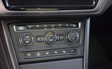 Volkswagen Touran III 2017 Volkswagen Touran 2.0TDI 7-osobowy Navi Kamera Led PDC Panorama Sprowadzony, zdjęcie 36