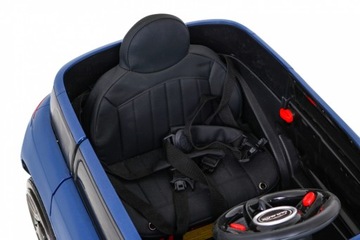 АВТОМОБИЛЬ НА АККУМУЛЯТОРЕ с 4 двигателями + ПИЛОТ 2.4