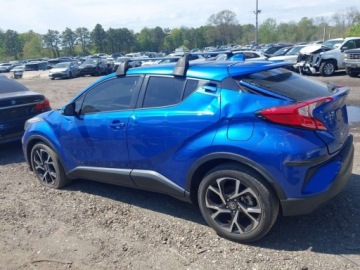 Toyota C-HR I 2021 Toyota C-HR 2021 TOYOTA C-HR XLE 2.0 Benzyna 144KM, zdjęcie 4