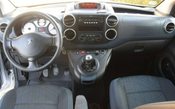 Peugeot Partner II Furgon 1.6 90KM 2008 Peugeot Partner 1.6B MPI Klima 157 TYS KM 2 KPL KOL Sprowadzony 1.6, zdjęcie 24