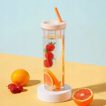 Kubek ze słomy Kubek na letni zimny napój 700ml WKŁAD na OWOCE