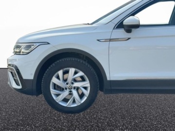 Volkswagen Tiguan Allspace SUV Facelifting 2.0 TSI 245KM 2022 Volkswagen Tiguan Allspace Allspace 2.0 TSI 4Motion DSG 245 KM Gwarancja, zdjęcie 8