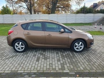 Opel Astra J Hatchback 5d Facelifting 1.6 Twinport ECOTEC 115KM 2014 Opel Astra 1.6 115KM Benzyna LPG Salon Polska Raty, zdjęcie 9