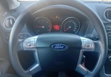 Ford Mondeo IV Kombi 2.0 Duratorq TDCi DPF 140KM 2014 Ford Mondeo SW Ford Mondeo SW 2.0 Diesel 140KM, zdjęcie 19
