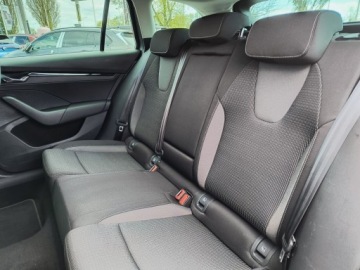 Skoda Octavia IV Kombi 2.0 TDI 150KM 2022 Skoda Octavia Combi 2.0 TDI Ambition DSG, 150KM, S, zdjęcie 23