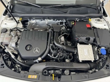 Mercedes CLA C118/X118 2022 Mercedes-Benz CLA AMG Line Ambiente Kamera cofania CarPlayAndroid Auto, zdjęcie 17