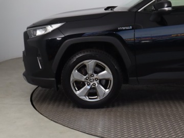 Toyota RAV4 V SUV 2.5 Hybrid Dynamic Force 218KM 2020 Toyota RAV 4 2.5 Hybrid, Salon Polska, zdjęcie 13