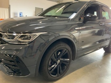 Volkswagen Tiguan II SUV Facelifting 2.0 TDI 200KM 2023 Volkswagen Tiguan 2.0 TDI R-Line 4Motion, zdjęcie 2