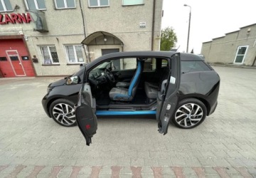 BMW i3 Hatchback i3 Elektryczny 170KM 2017 BMW i3 BMW i3 (94 Ah) Elektryczny 170KM, zdjęcie 9