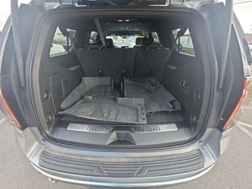 Chevrolet Suburban GMT900 2023 Chevrolet Suburban High Country 3LZ 2023 6.2l 6.2 Benzyna 420KM, zdjęcie 3