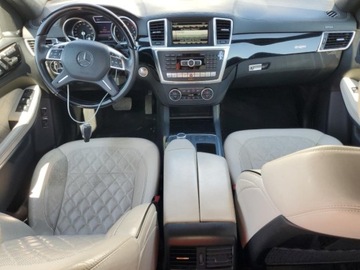 Mercedes Klasa GL X166 2015 Mercedes-Benz GL 2015 Mercedes-Benz GL 550 4MATIC 4.6 Benzyna 429KM, zdjęcie 8