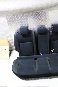 NISSAN JUKE 2016 SEDADLA VELUROVÉ FACELIFT POHOVKA KOMPLET ČALOUNĚNÍ