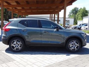 Volvo XC40 2025 VOLVO XC40 B4 Plus Dark Suv 2.0 (211KM) 2025, zdjęcie 1