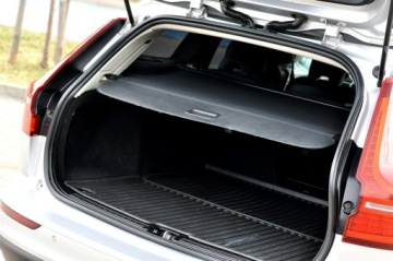 Volvo V60 I Kombi Facelifting 2.0 D2 DRIVE-E 120KM 2020 Volvo V60 2.0 D3 150KM Navi Led Climatronic Pdc, zdjęcie 37