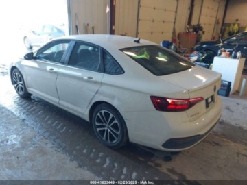 Volkswagen Jetta VI 2024 Volkswagen Jetta Sport, 2024r., 1.5L 1.5 Benzyna 158KM, zdjęcie 3