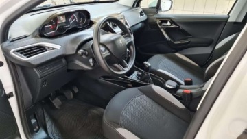 Peugeot 2008 I SUV 1.2 VTi 82KM 2013 Peugeot 2008 1,2 VTi, 82 KM, 142 Tys.km, 100 Bezwypadkowy, Gwarancja 1.2, zdjęcie 26