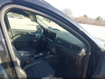 Ford Kuga III 2024 Ford Kuga 2024 r., 2,0L ST-LINE ELITE 2.0 Benzyna 250KM, zdjęcie 8