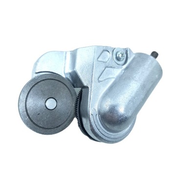 Ножницы, переходник для резки листового металла под отвертку КД10788 и дрель.