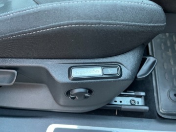 Volkswagen Tiguan Allspace SUV 2.0 TDI 190KM 2020 Volkswagen Tiguan Allspace 2.0 diesel 190 KM automat 4 Motion R - LINE, zdjęcie 26