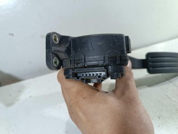 POTENCJOMETR GAZU DACIA LOGAN 1.5 DCI 8200386506