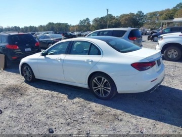 Mercedes Klasa E W213 2021 Mercedes-Benz Klasa E 350 4Matic 2021 2.0 Benzyna 255KM, zdjęcie 3