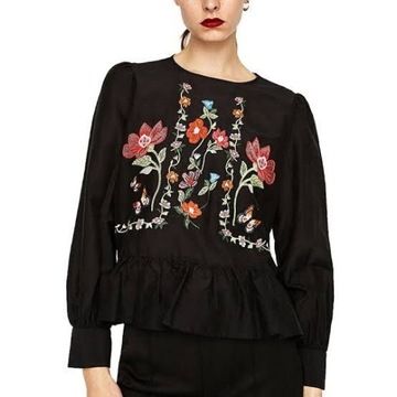 ZARA - czarna bluzka w kwiatowe hafty - M